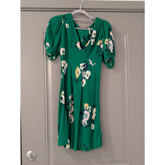 Free People Dresses & Skirts - Women's Free People Green Floral Mini Dress Size 0